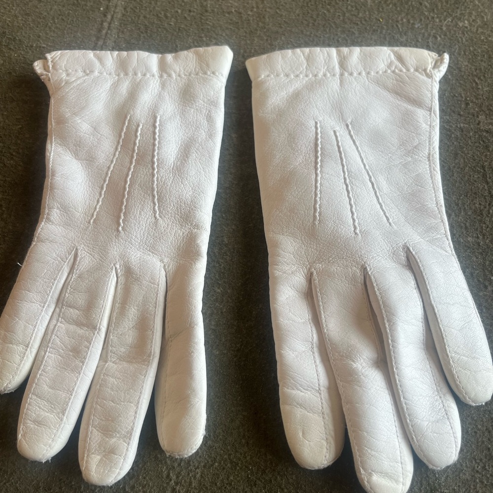 White women’s leather gloves free m Germany with cashmere